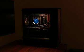 お客様作品紹介3：ウォールナットを贅沢に使用した飾り木